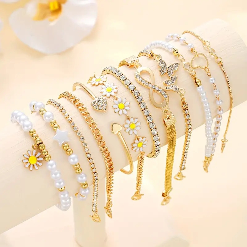 12件套时尚仿珍珠与雏菊手链套装 - 女士心形、星星、蝴蝶吊饰 | 完美适合度假、日常佩戴及礼物赠送 详情 1