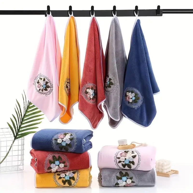 3pcs 绣花卉毛巾套装，2条毛巾和1条浴巾，柔软吸水家用浴巾，浴室浴巾，洗脸巾，毛巾，柔软亲肤适合家用，沐浴，海边浴巾。 2