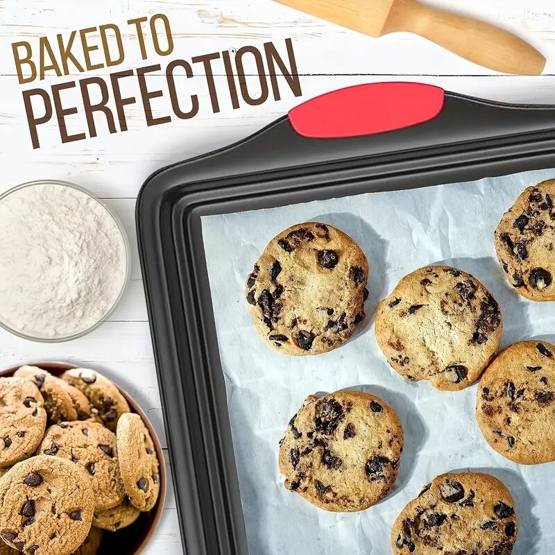 3 件装碳钢不粘厨房烤箱烤盘，奢华时尚内外不粘，商业级餐厅品质金属烤盘，配红色硅胶手柄 商品详情 0