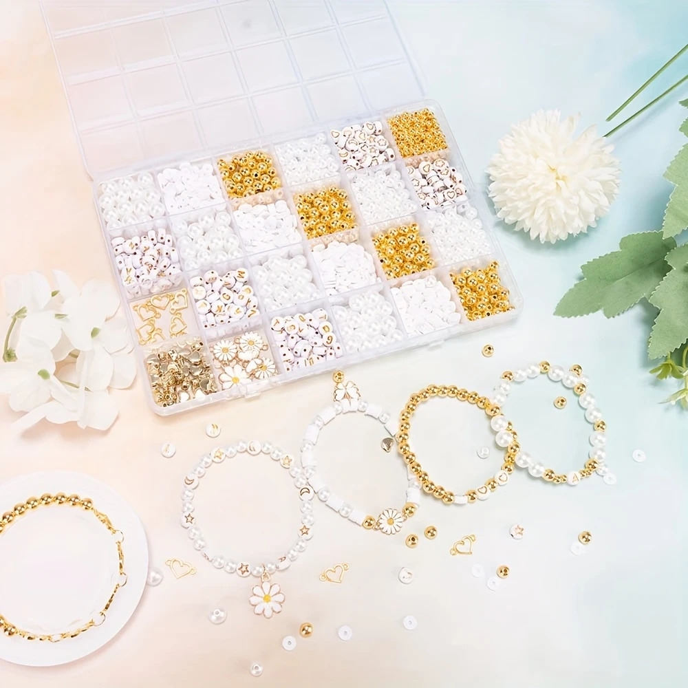 1000 件 diy 珠宝制作套装，简约风格雏菊吊坠，白色聚合物粘土珠，金色间隔珠，白色光面塑料珍珠和字母珠，用于制作手镯珠宝配饰 - 串珠套装 详情 2