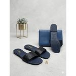 Fashion Women's Textured Flat Slide Sandals - Black
