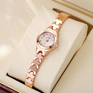 Chic Rose Gold Quartz Watch with Unique Link Bracelet - Ideal for Daily Wear