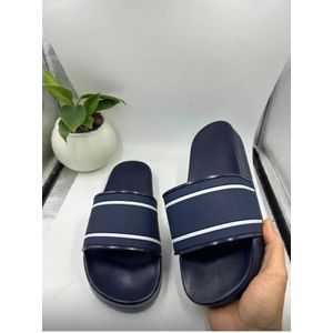 Comfortable slippers new style