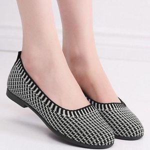 SHJO Sneakers Women Casual Canvas Breathable Lightweight Comfortable Walking Daily Flat Trainers Shoes - Black