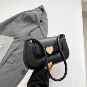 GALUIN Women's patent leather heart-shaped shoulder bag