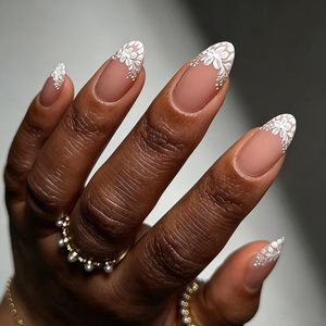 Press On Nails 24Pcs, Fake Nails No Glue, Nail Decor