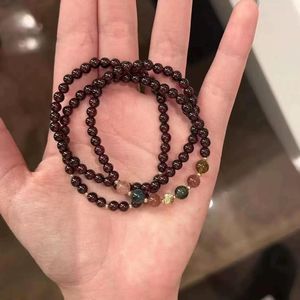 Women's Vintage Red Garnet Color-Block Beaded Bracelet