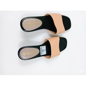 wisteria Ladies beautiful mid heel 