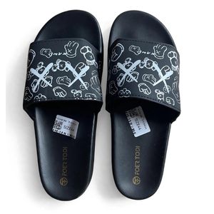Comfortable slippers new style
