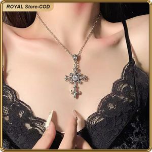 ASHION Unisex Stainless Steel Cross Pendant Chain – Fashion Jewelry for Men & Women