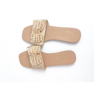 Malkia Ladies beautiful gold slippers 