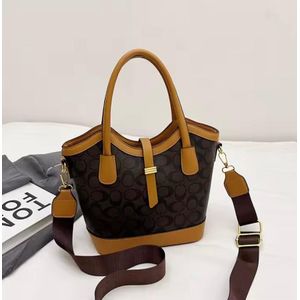 Luxurious and quality ladies handbag 