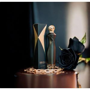 Oriflame Divine Dark Velvet 