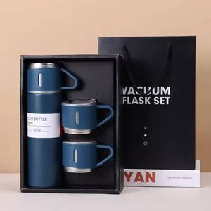 Double Wall Vacuum Flask Gift Set ,500ml- Multicolor