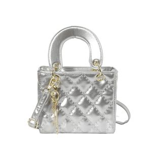 General Miss DG 2026 new style fashionable ladies' handbag - silver, suitable for parties and date shopping (including hanging accessories)