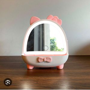 Vanity mirror
