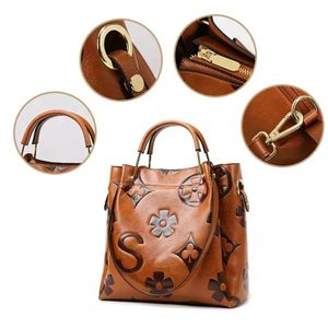 Bucket bag, women's high-end sense, large capacity, fashionable embossed shoulder bag, handbag, on handbags