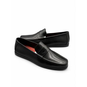 Clarks Classic  Leather Loafers for Men - Black