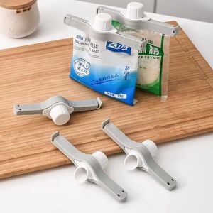 3-Pack of Food Storage Clips with Notched Noses, Reusable Kitchen Storage Clips for Freshness, Plastic Snack Clips to Keep Food Fresh, Leak-Proof Bag Clips, Ideal for Cereal, Coffee, and Potato Chip Bags, Kitchen Food Storage