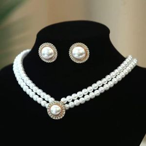 3-Piece Women's Pearl Necklace And Earrings Set