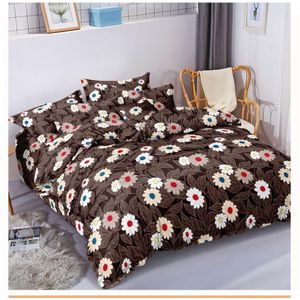 Spice Bedsheets Kingsize Bedsheet-4 pieces- Brown And White 