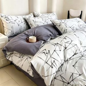 Others Queen Size Duvet Set (4 Pieces)