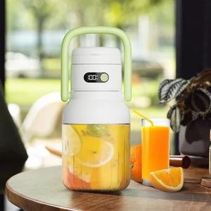 portable juicer - Green