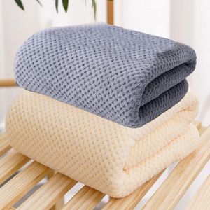 TodyJeyHo 2pcs 70x140cm Bath Towels Highly Absorbent Microfiber Towels Quick-Dry Super Soft Highly Absorbent towels Waffle Bath Towel Set for gym SPA Yoga Bathroom(Grey+Beige)