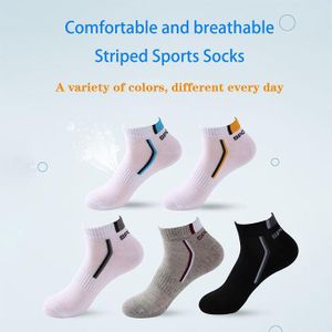 General 5 Pairs Men's Cotton Mesh Breathable Sports Socks