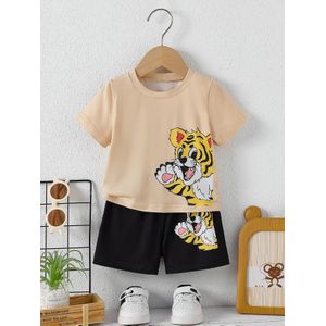 No Cute & Stylish Boys' Short Sleeve 2-Piece Set - Colorblock Cartoon Tiger Outfit. Made with high spandex fabric, perfect for sports and indoor/outdoor wear. Suitable for ages 1-4 years.