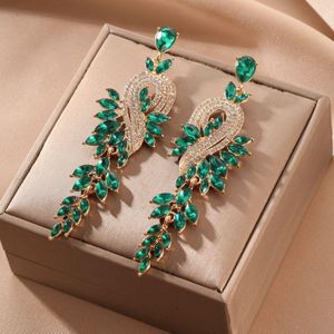 Note-shaped waterdrop diamond earrings for ladies - green