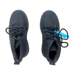 Hao Li You Durable school kids boots-black color.