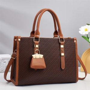 Women’s Structured Woven Tote Handbag With Mini Charm 