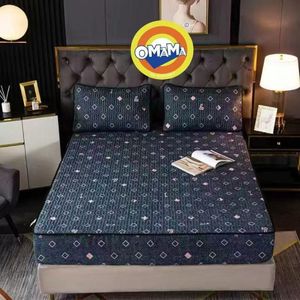 OMAMA HOME TEXTILE Quilted Mattress Cover Set with 2 Pillow Covers – Geometric Pattern Bed Protector