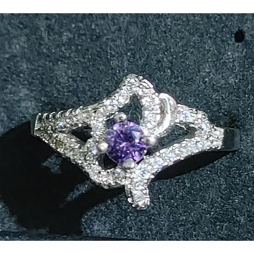 Crown purple gemstone ring - image 3