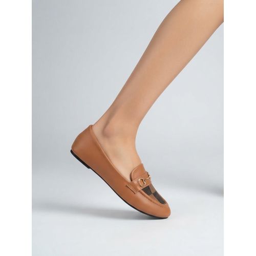 Fashion Ladies beautiful brown shoes