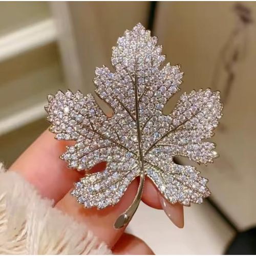 product_image_name-Generic-2PCS Elegant Crystal Silver Maple Leaf Brooches for Women - Silver-2
