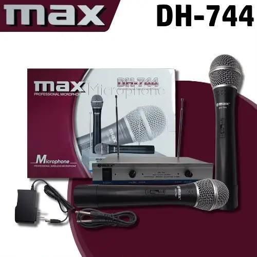 Max DH-744 Wireless Microphone System with Dual Handheld Cordless Mics & Receiver
