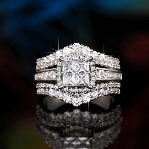 Generic RoyalCrown Luxury Bridal Ring Set