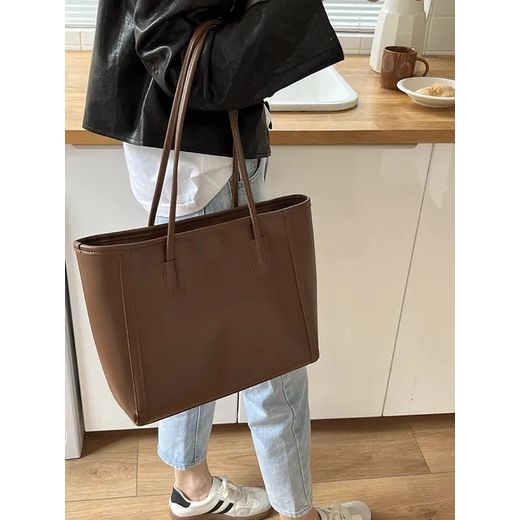 Fahion Chic Tote Bags: Effortless Style & Function - image 4