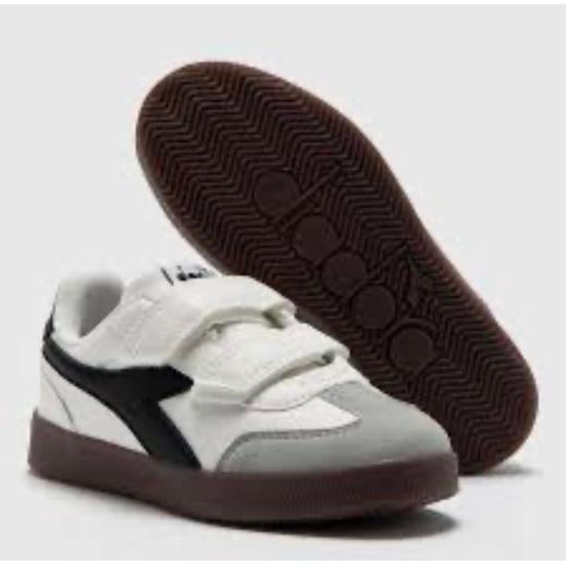 A Design Kids sneakers