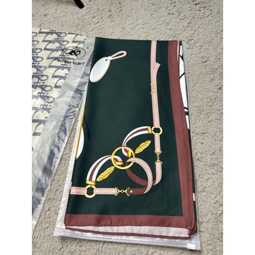 White Label Elegant 90cm Satin Square Scarf – Luxury Chain Print Fashion Headwrap for Stylish Everyday Looks-Multicolour
